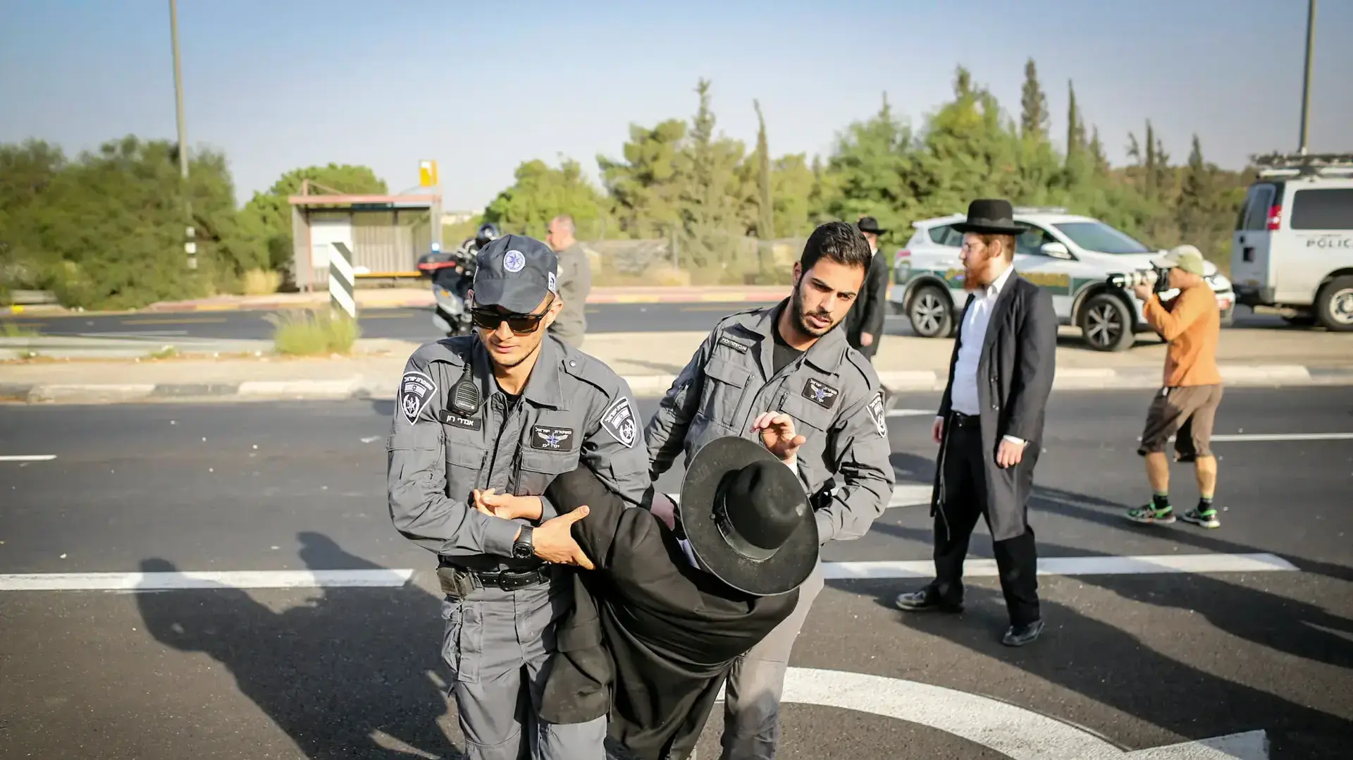 הפגנה חרדים בגין מעצר עריקים בצומת שילת 19 באוקטובר 2017 הפגנה חרדים בגין מעצר עריקים בצומת שילת 19 באוקטובר 2017