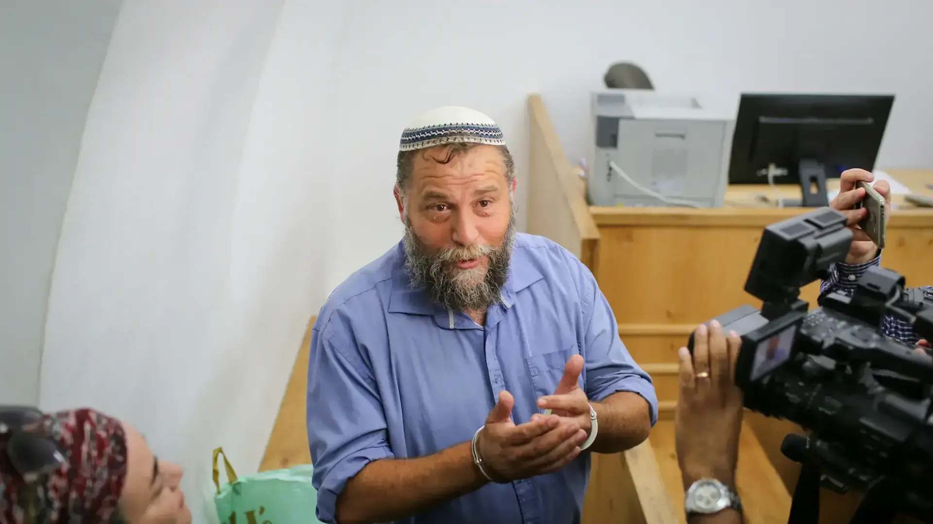 בנצי גושפטיין בהארכת מעצר לחמשת העצורים השייכים לארגון להב"ה בגין איומים שלום ירושלים בנצי גושפטיין בהארכת מעצר לחמשת העצורים השייכים לארגון להב"ה בגין איומים שלום ירושלים