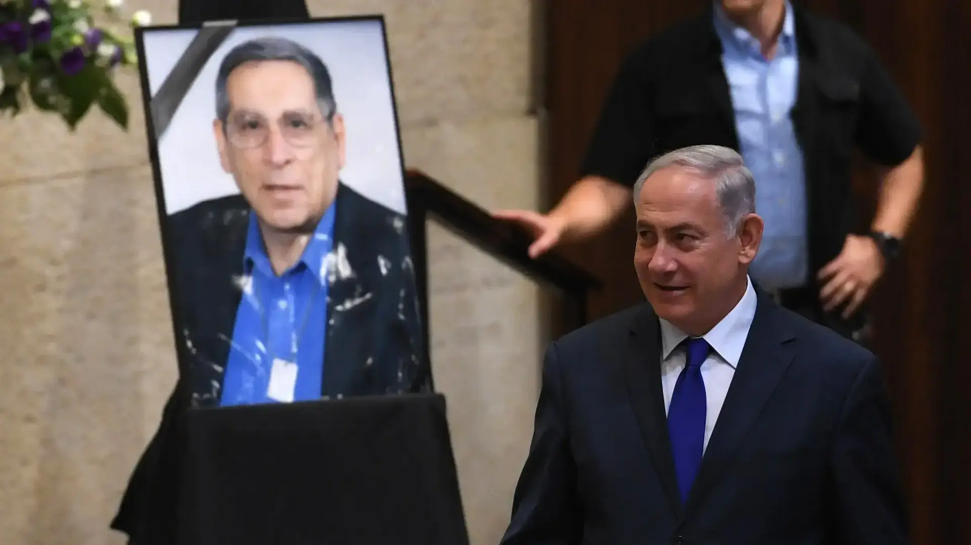 רה"מ בישיבה מיוחדת של הכנסת לזכרו של גנדי ז"ל, במלאות 16 שנים להירצחו רה"מ בישיבה מיוחדת של הכנסת לזכרו של גנדי ז"ל, במלאות 16 שנים להירצחו
