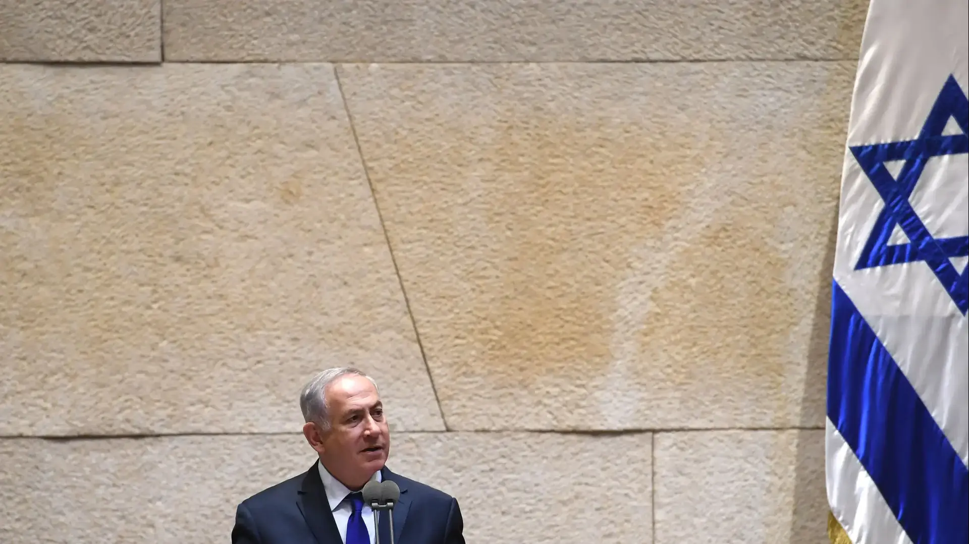 רה"מ בישיבה מיוחדת של הכנסת לזכרו של גנדי ז"ל, במלאות 16 שנים להירצחו