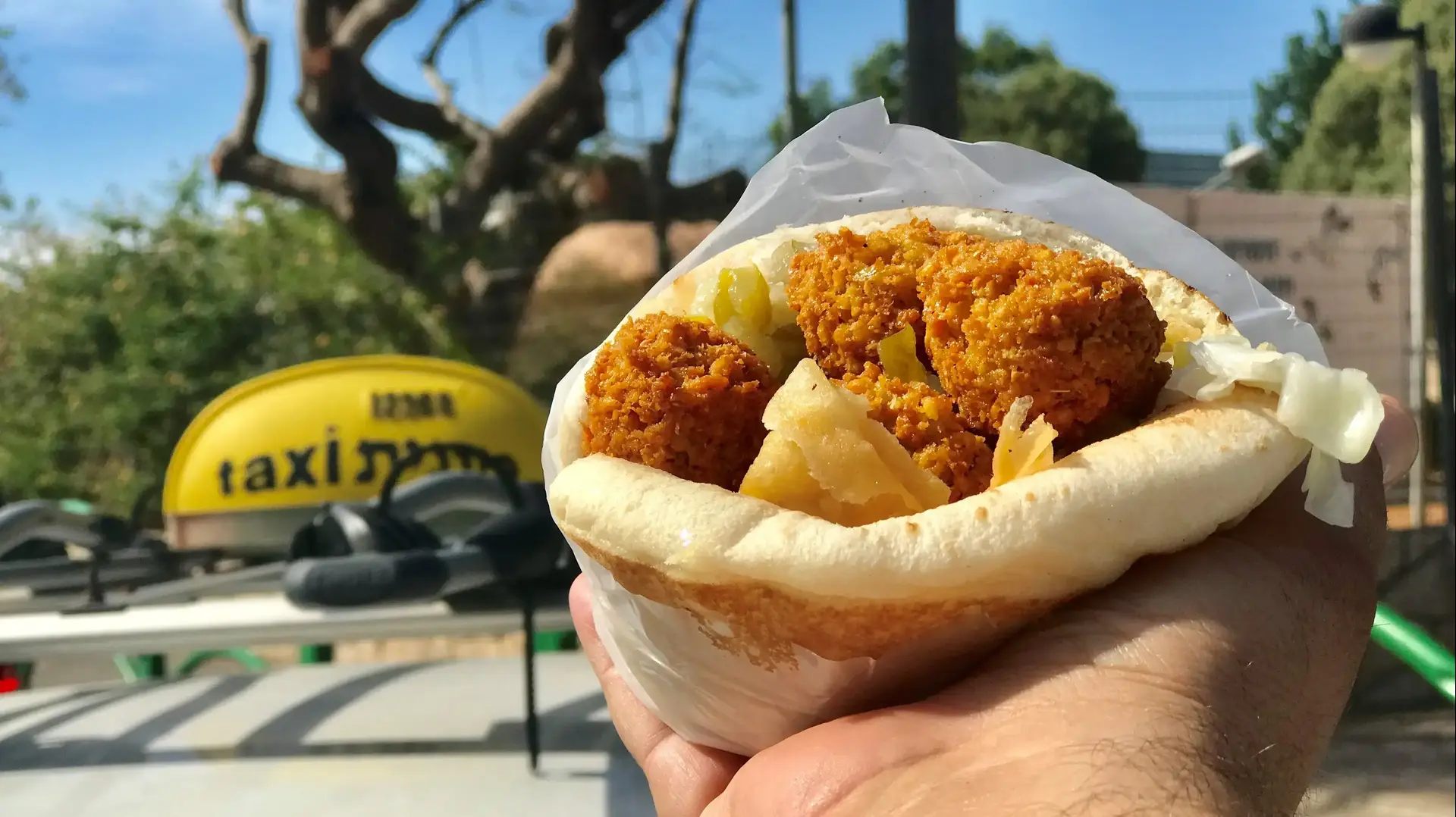 פלאפל בריקה בגבעת אולגה בחדרה פלאפל בריקה בגבעת אולגה בחדרה
