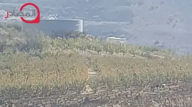 דרוזים מהכפר חד'ר מנסים לחצות את הגבול לישראל לאחר המתקפה דרוזים מהכפר חד'ר מנסים לחצות את הגבול לישראל לאחר המתקפה