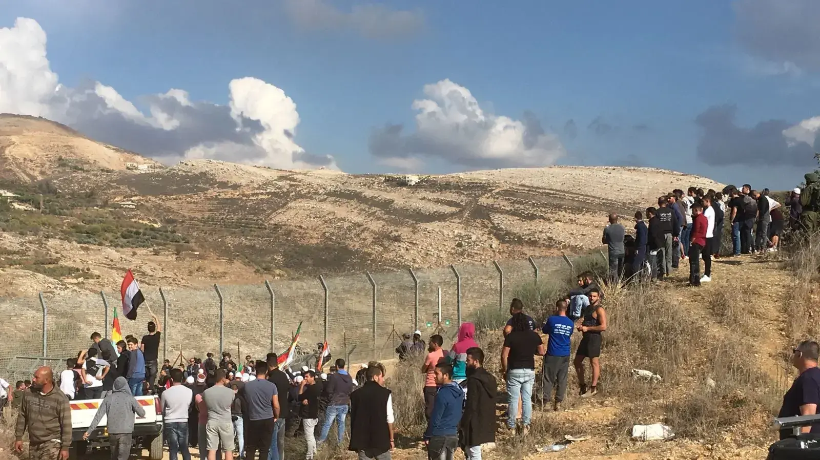 התקלות תושבים דרוזים סמוך לגדר הגבול עם סוריה התקלות תושבים דרוזים סמוך לגדר הגבול עם סוריה