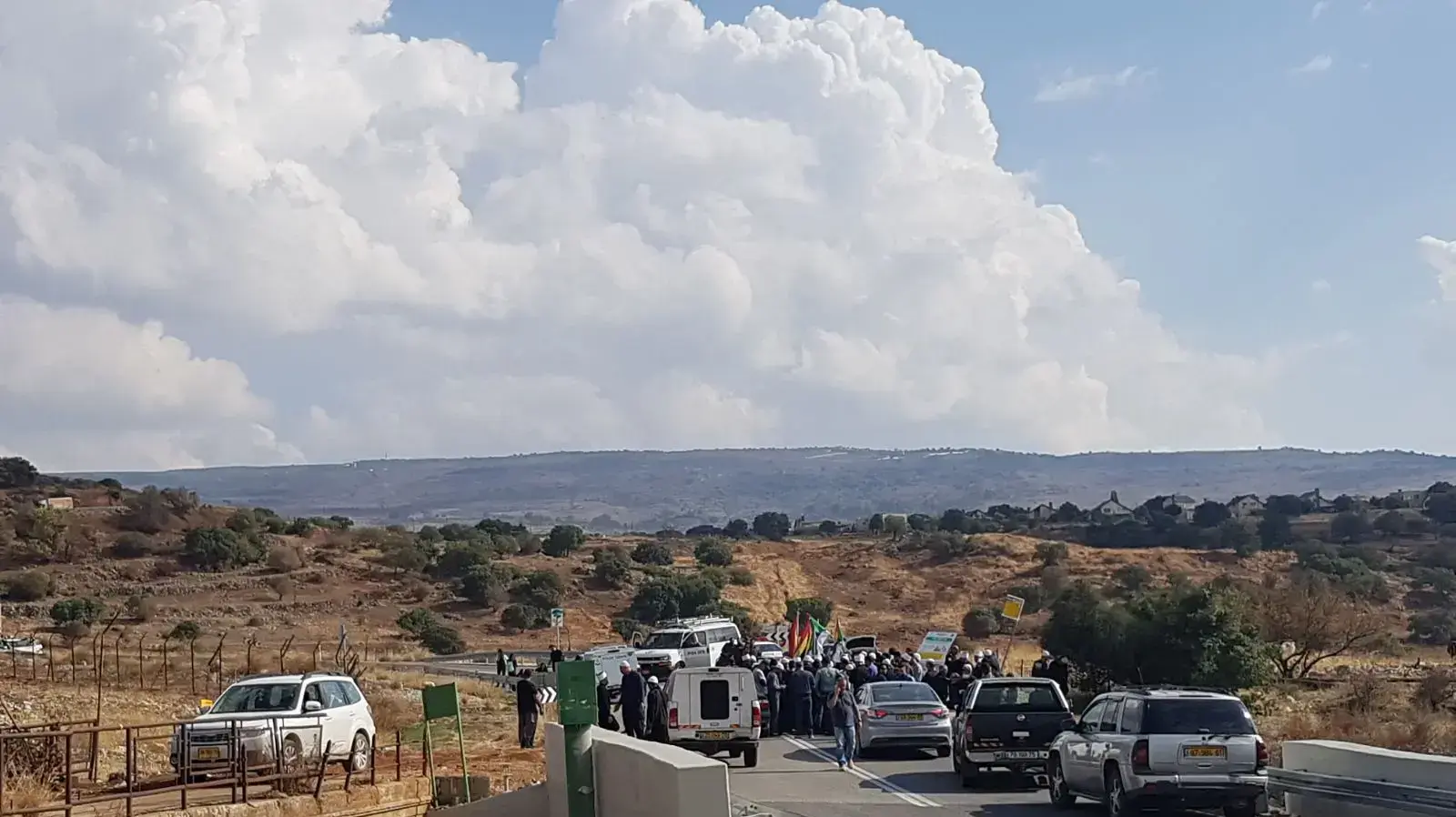 התקהלות של מפגינים דרוזים באיזור גדר הגבול