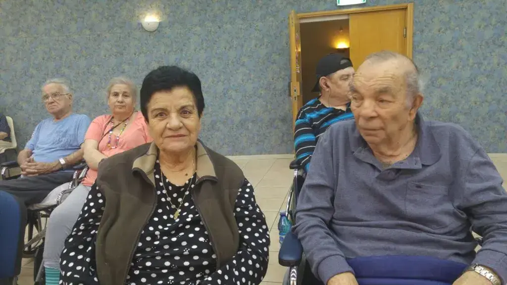 דינה ומשה שווייצר דינה ומשה שווייצר