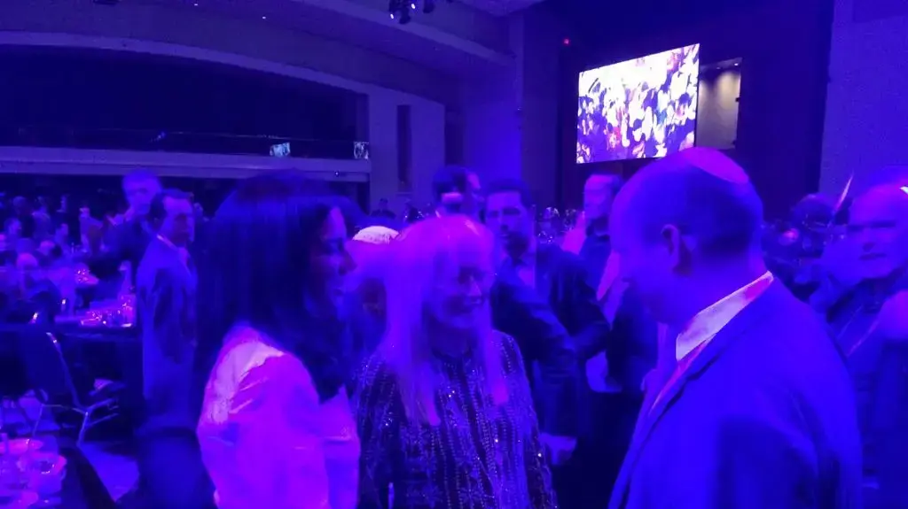 יו"ר הבית היהודי נפתלי בנט עם שלדון ומרים אדלסון בוושינגטון יו"ר הבית היהודי נפתלי בנט עם שלדון ומרים אדלסון בוושינגטון