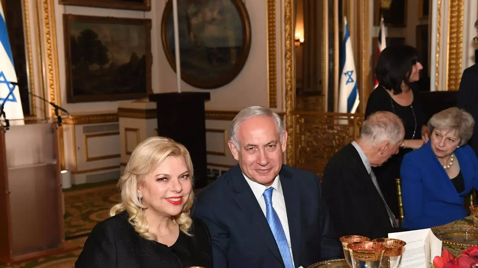 ראש הממשלה בנימין נתניהו ושרה נתניהו בארוחת ערב לכבוד 100 שנים להצהרת בלפור בלונדון, אנגליה 2 בנובמבר 2017 ראש הממשלה בנימין נתניהו ושרה נתניהו בארוחת ערב לכבוד 100 שנים להצהרת בלפור בלונדון, אנגליה 2 בנובמבר 2017