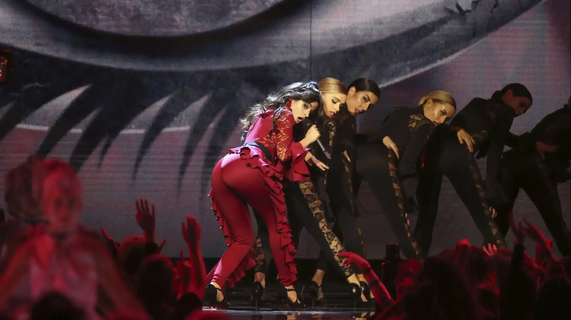 EMA 2017, טקס פרסי המוזיקה של MTV אירופה, קמילה קאבלו EMA 2017, טקס פרסי המוזיקה של MTV אירופה, קמילה קאבלו