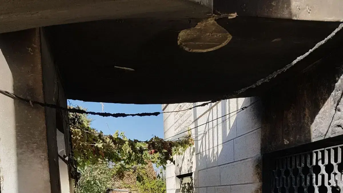 השריפה בבית חנינא: שני הילדים פונו במצב אנוש לבית חולים 14 בנובמבר 2017 השריפה בבית חנינא: שני הילדים פונו במצב אנוש לבית חולים 14 בנובמבר 2017
