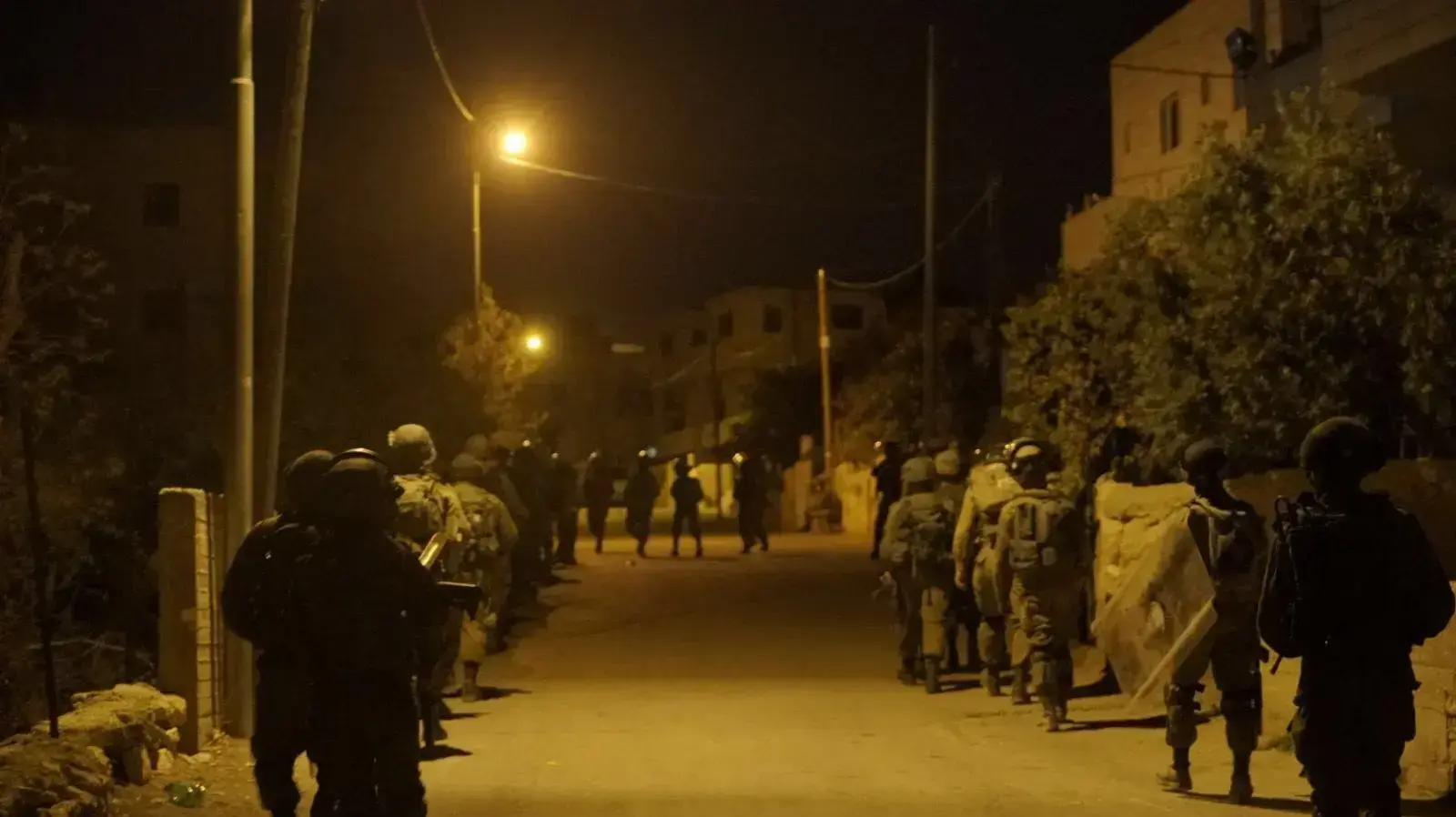 צה"ל הרס את בית המחבל שביצע את הפיגוע בהר אדר 15 בנובמבר 2017 צה"ל הרס את בית המחבל שביצע את הפיגוע בהר אדר 15 בנובמבר 2017