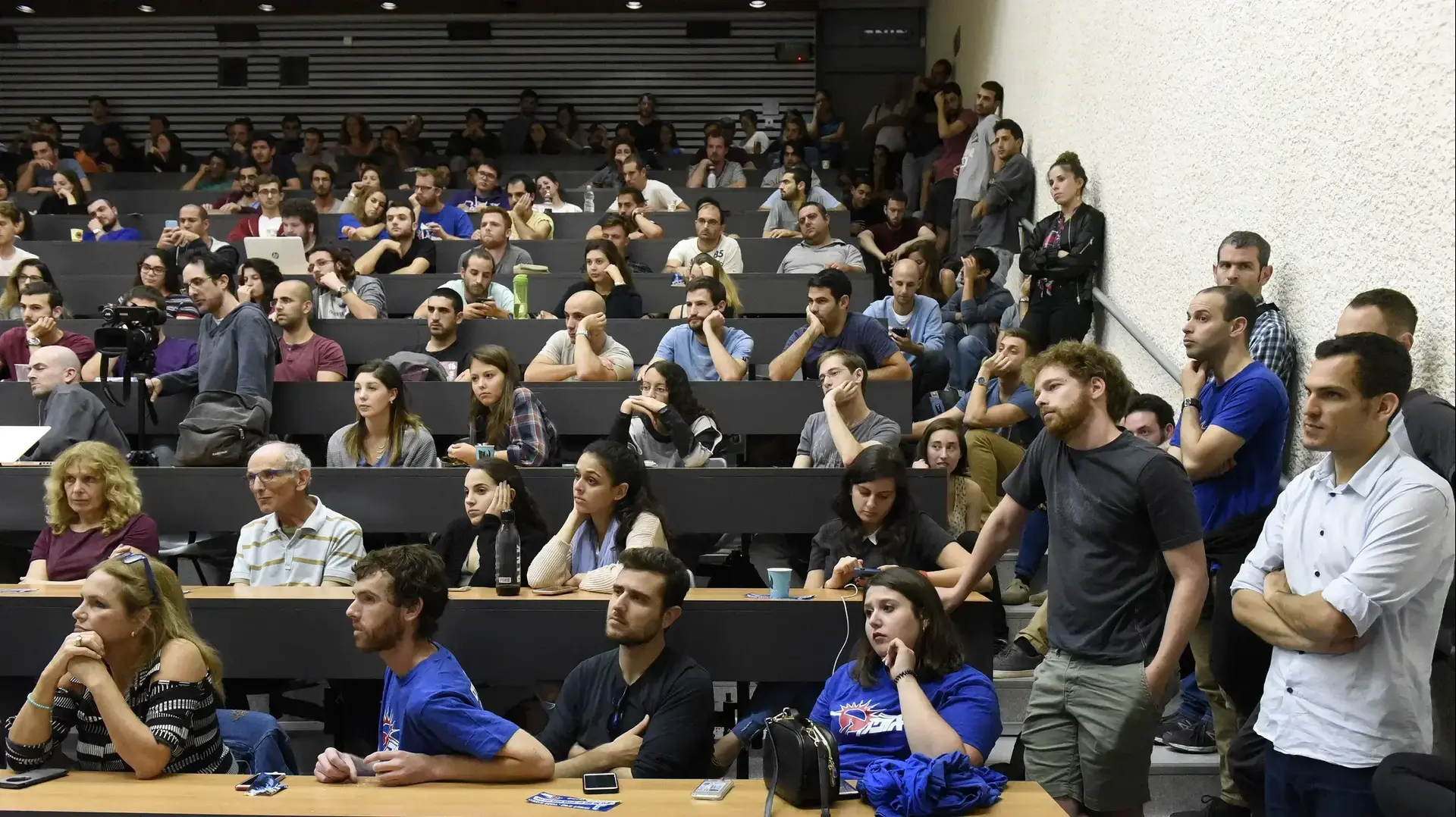 אבי גבאי נואם באוניברסיטת בן גוריון, באר שבע 13 בנובמבר 2017 אבי גבאי נואם באוניברסיטת בן גוריון, באר שבע 13 בנובמבר 2017