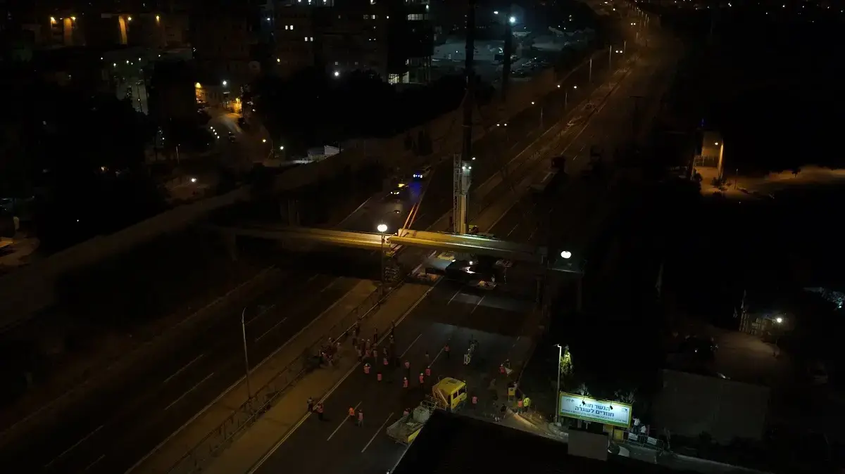 עבודות שיקום גשר רמת אלחנן בבני ברק מעל כביש 4, 16 בנובמבר 2017 עבודות שיקום גשר רמת אלחנן בבני ברק מעל כביש 4, 16 בנובמבר 2017