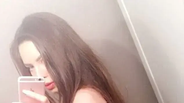 ג'יזל מכרה את בתוליה בסכום של 2.9 מיליון דולר ג'יזל מכרה את בתוליה בסכום של 2.9 מיליון דולר
