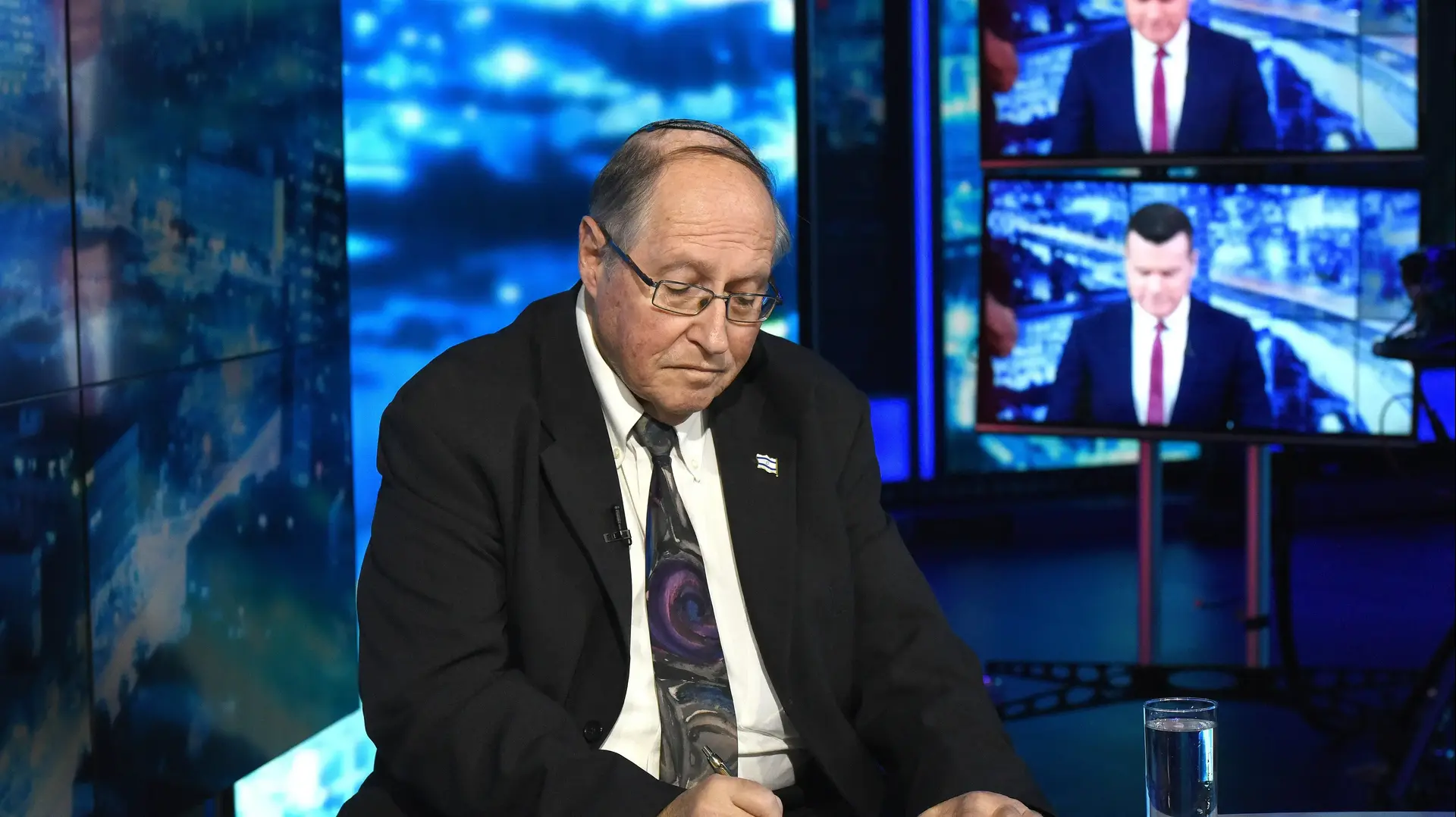 וואלהTALKהראיון המרכזי עם אליקים רובינשטיין. 21 בנובמבר 2017 וואלהTALKהראיון המרכזי עם אליקים רובינשטיין. 21 בנובמבר 2017