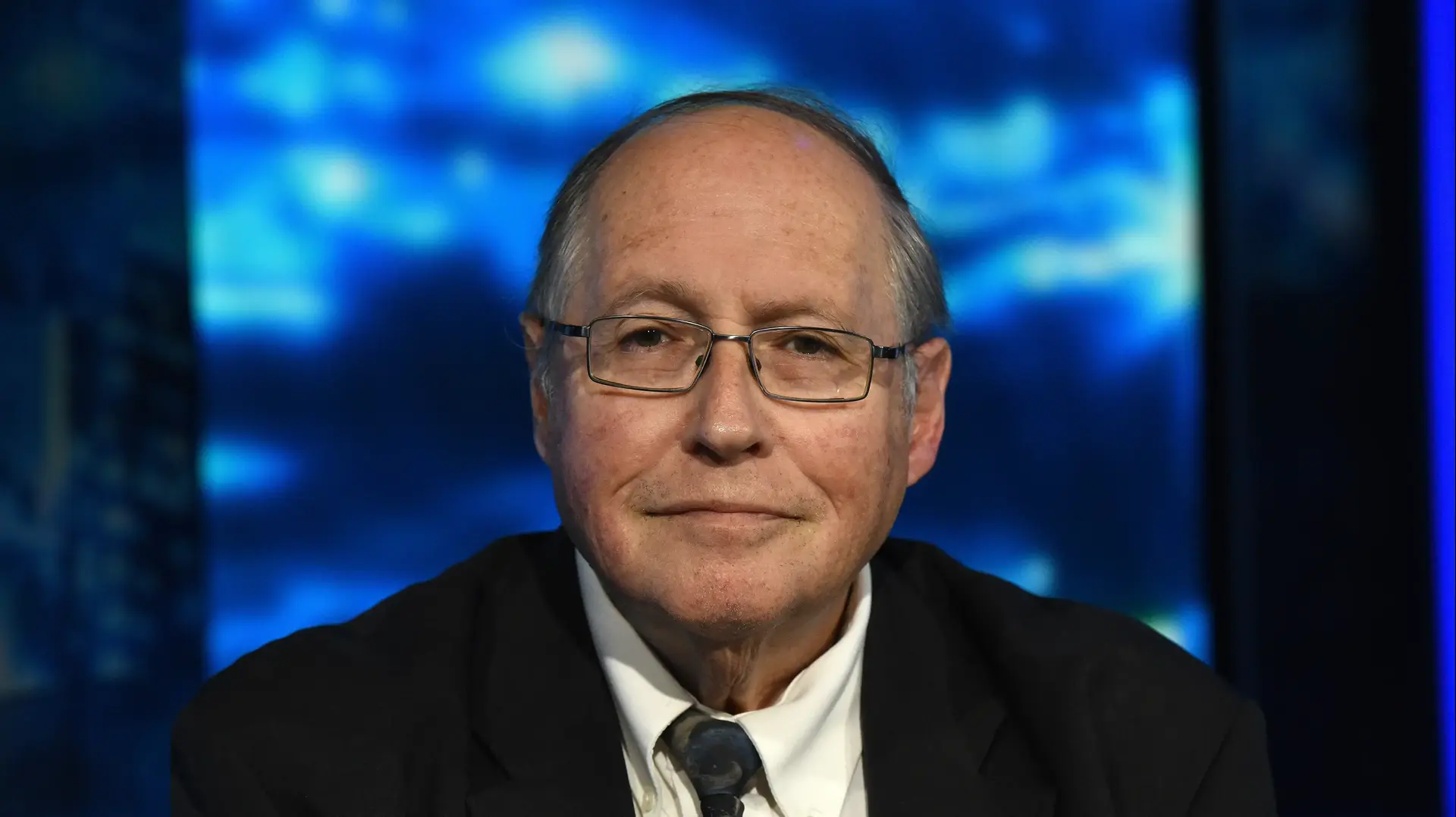 וואלהTALKהראיון המרכזי עם אליקים רובינשטיין. 21 בנובמבר 2017 וואלהTALKהראיון המרכזי עם אליקים רובינשטיין. 21 בנובמבר 2017