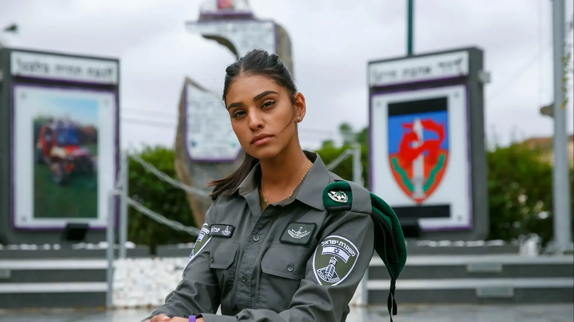 יובל סלם, התגייסה למג"ב לאחר מותו של דור ניני, חבר של אחותה, מושב שתולים 21 בנובמבר 2017 יובל סלם, התגייסה למג"ב לאחר מותו של דור ניני, חבר של אחותה, מושב שתולים 21 בנובמבר 2017