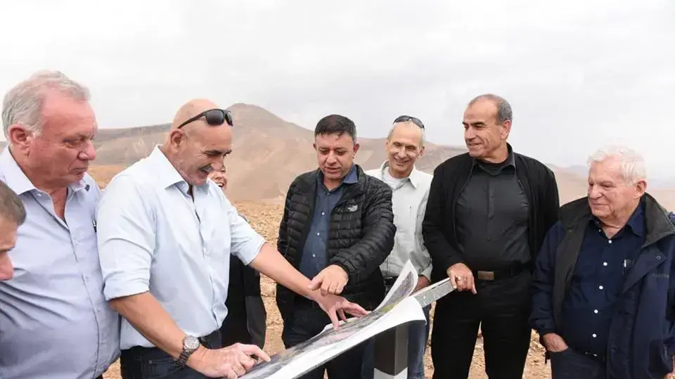 אבי גבאי בסיור בבקעת הירדן, 22 בנובמבר 2017
אבי גבאי בסיור בבקעת הירדן, 22 בנובמבר 2017