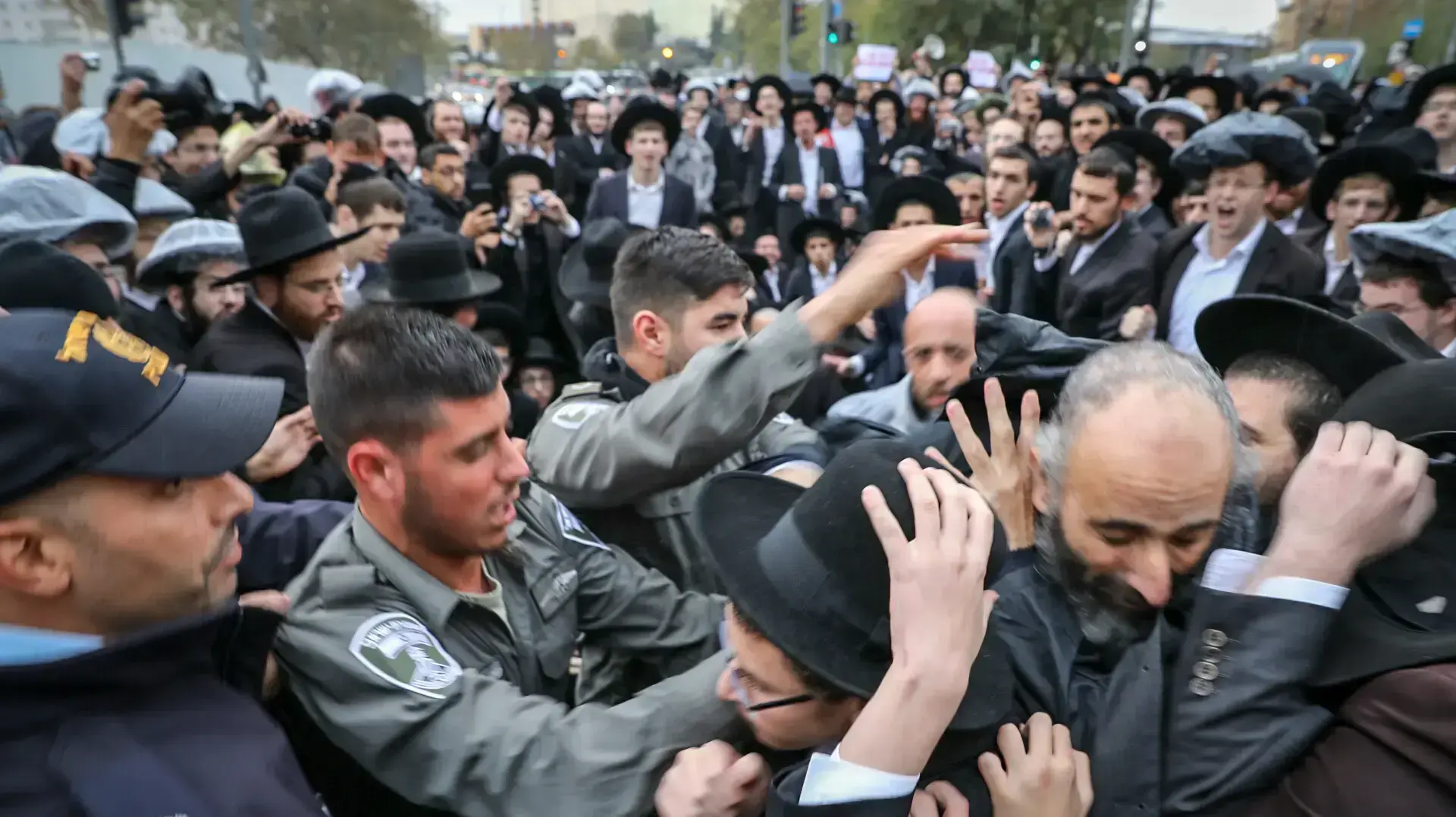 הפגנת הפלג הירושלמי, צומת שרי ישראל- יפו, ירושלים 26 בנובמבר 2017 הפגנת הפלג הירושלמי, צומת שרי ישראל- יפו, ירושלים 26 בנובמבר 2017