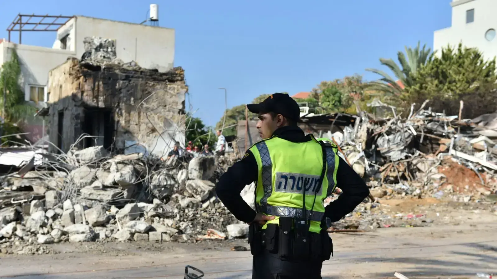 המשטרה בפיצוץ בבניין ברחוב יפת ביפו, 28 בנובמבר 2017 המשטרה בפיצוץ בבניין ברחוב יפת ביפו, 28 בנובמבר 2017