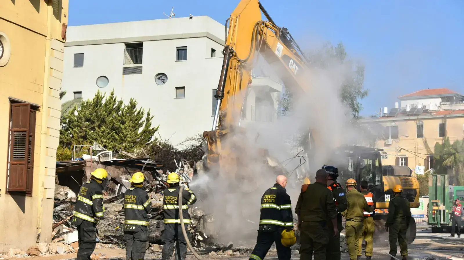 המשטרה בזירת הפיצוץ בבניין ברחוב יפת ביפו, 28 בנובמבר 2017 המשטרה בזירת הפיצוץ בבניין ברחוב יפת ביפו, 28 בנובמבר 2017
