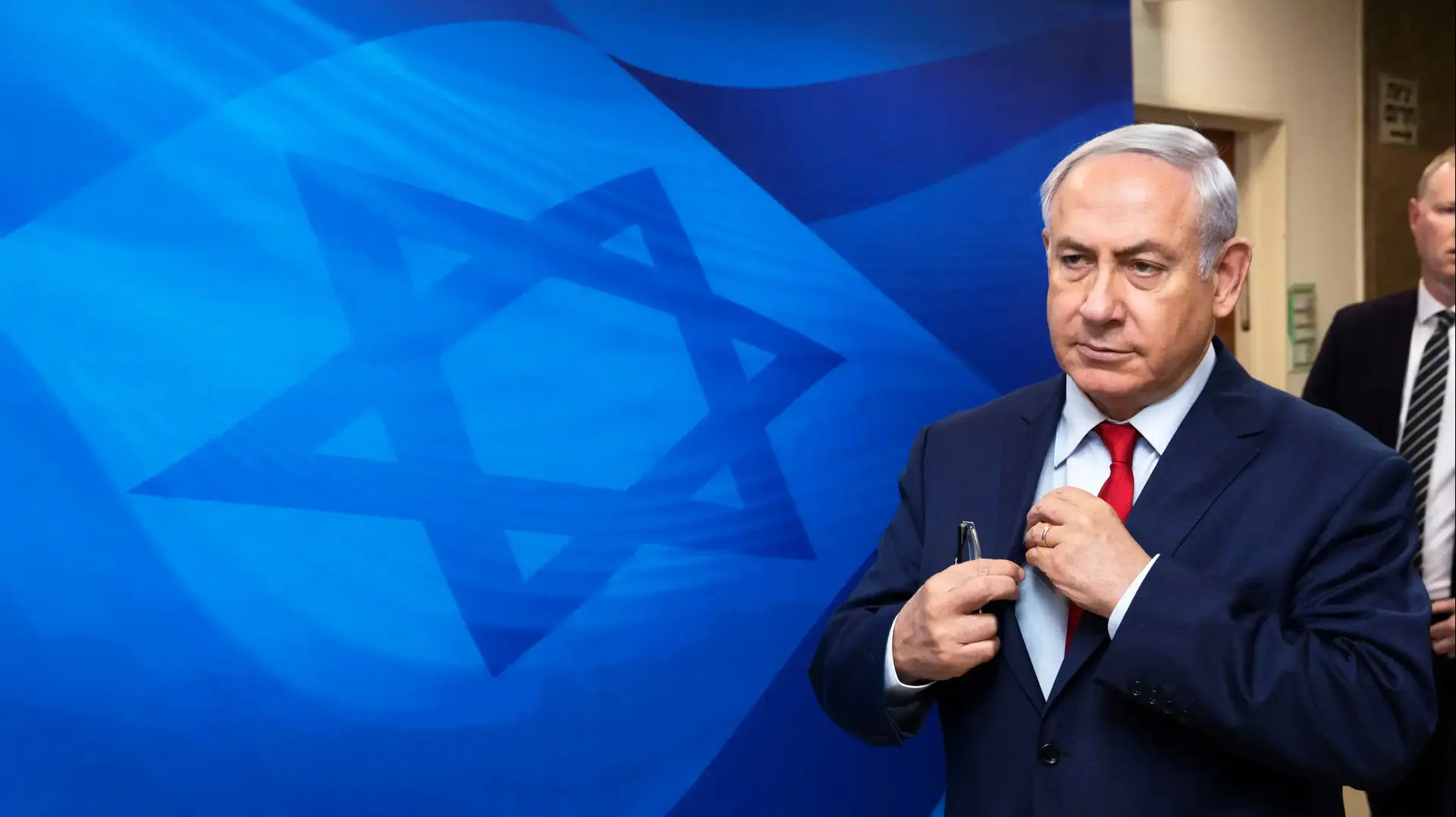 ראש הממשלה בינימין נתניהו בפתח ישיבת הממשלה 3 בדצמבר 2017 ראש הממשלה בינימין נתניהו בפתח ישיבת הממשלה 3 בדצמבר 2017