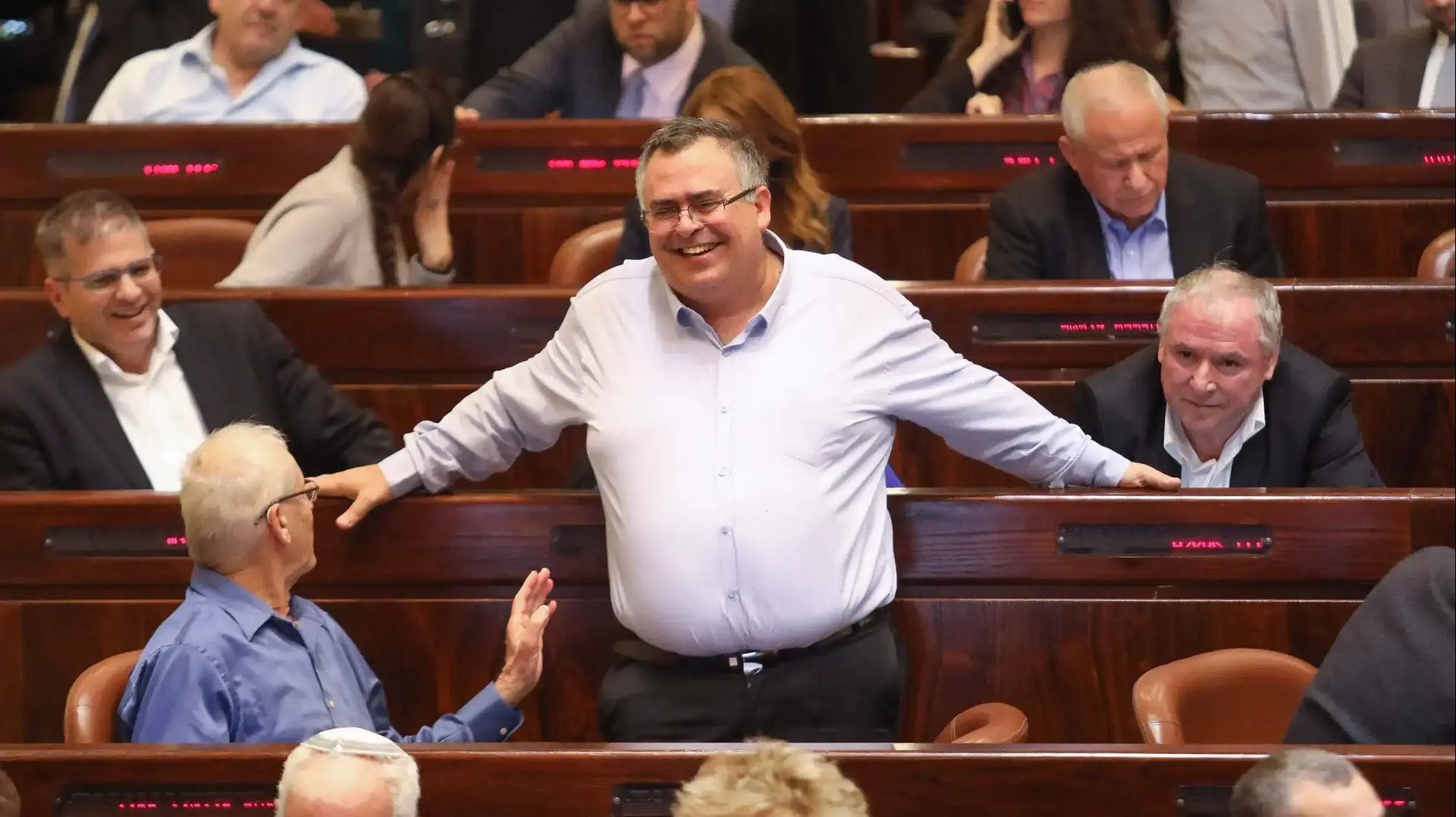 יו"ר הקואליציה דוד ביטן במליאת הכנסת, 11 בדצמבר 2017 יו"ר הקואליציה דוד ביטן במליאת הכנסת, 11 בדצמבר 2017