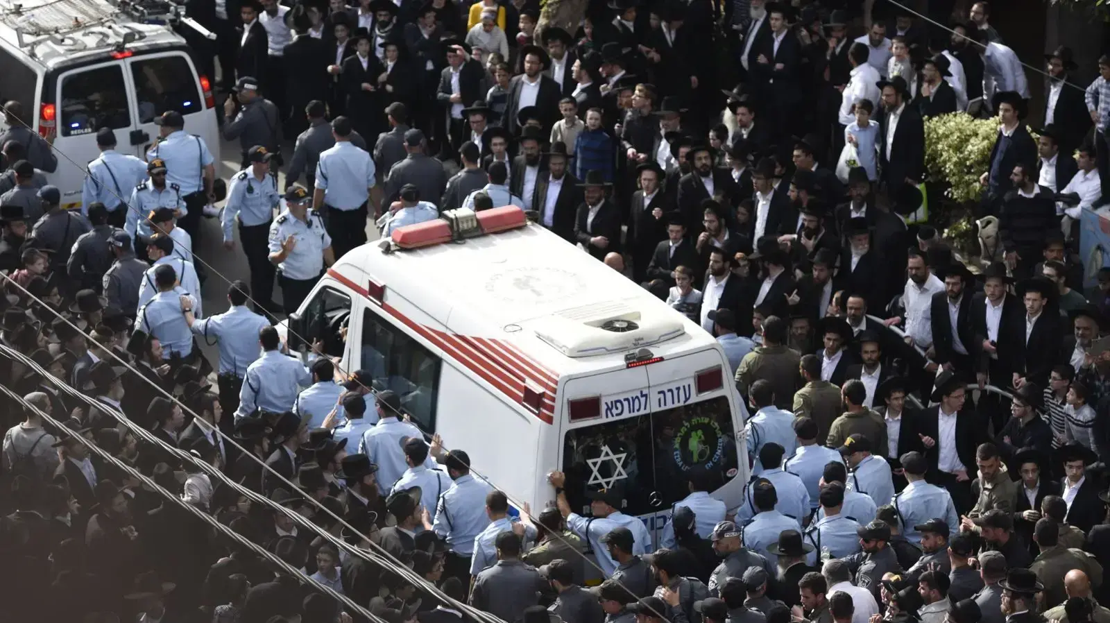 מסע הלוויתו של הרב שטיינמן בני ברק 12 לדצמבר 2017 מסע הלוויתו של הרב שטיינמן בני ברק 12 לדצמבר 2017
