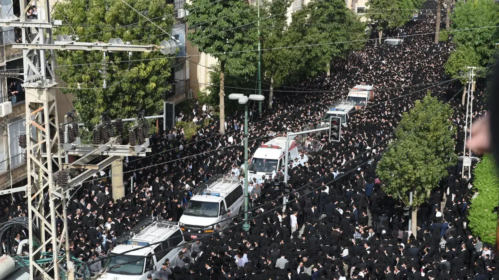 מסע הלוויתו של הרב שטיינמן בני ברק 12 לדצמבר 2017 מסע הלוויתו של הרב שטיינמן בני ברק 12 לדצמבר 2017