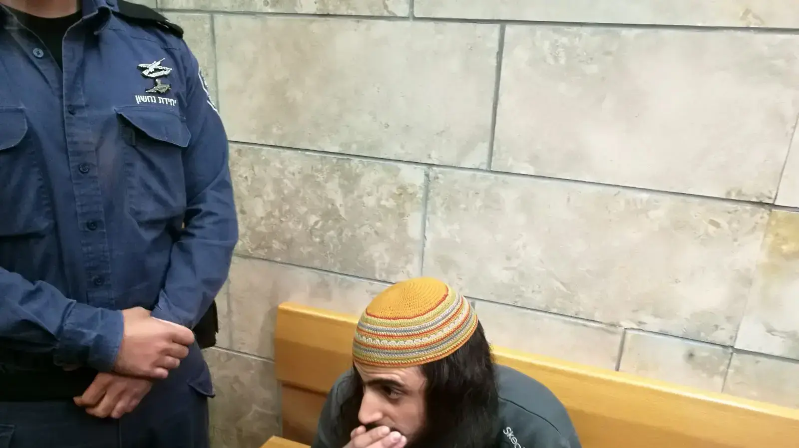 ינון ראובני שהורשע בהצתת כנסית הלחם והדגים , בעת הקראת גזר דינו, 12 בדצמבר 2017 ינון ראובני שהורשע בהצתת כנסית הלחם והדגים , בעת הקראת גזר דינו, 12 בדצמבר 2017