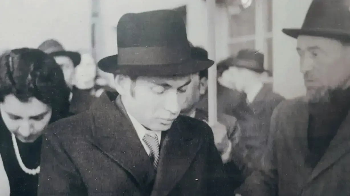 הרב אהרן שטיינמן בחתונתו בשנת 1944 הרב אהרן שטיינמן בחתונתו בשנת 1944