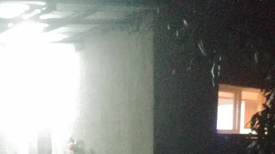הבית שניזוק מהרטה באחד מיושבי העוטף 17 בדצמבר 2017
הבית שניזוק מהרטה באחד מיושבי העוטף 17 בדצמבר 2017