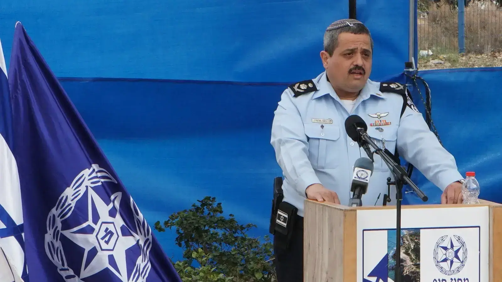 המפכ"ל רוני אלשיך בטקס החלפת פיקוד במחוז החוף של המשטרה, 21 בדצמבר 2017 המפכ"ל רוני אלשיך בטקס החלפת פיקוד במחוז החוף של המשטרה, 21 בדצמבר 2017
