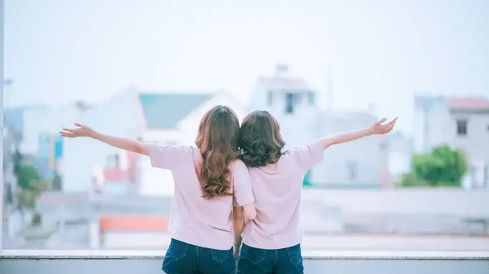 אסור לפספס - ND בני זוג מאותו מין נהנים יותר במיטה אסור לפספס - ND בני זוג מאותו מין נהנים יותר במיטה