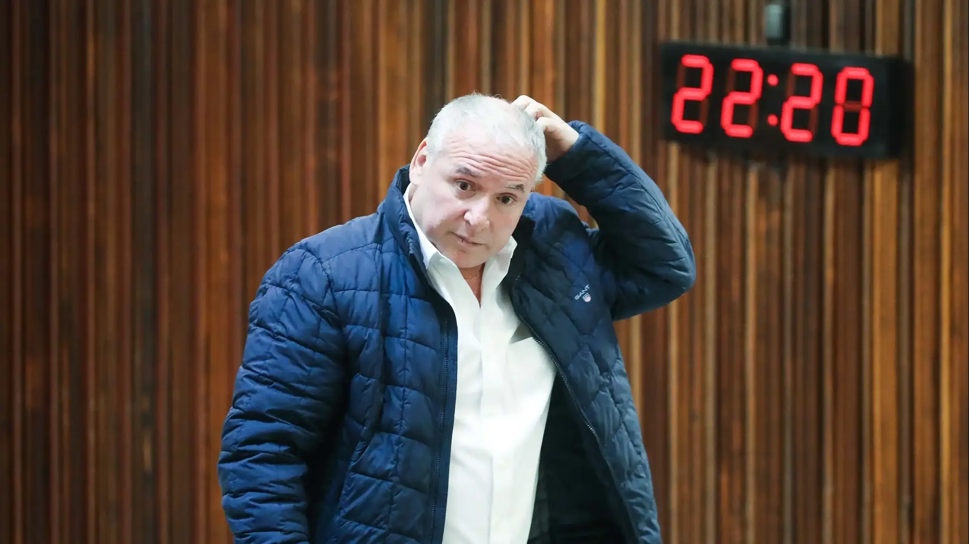 יו"ר הקואליציה דוד אמסלם בדיון במליאת הכנסת לקראת ההצבעה על חוק ההמלצות, 25 בדצמבר 2017 יו"ר הקואליציה דוד אמסלם בדיון במליאת הכנסת לקראת ההצבעה על חוק ההמלצות, 25 בדצמבר 2017