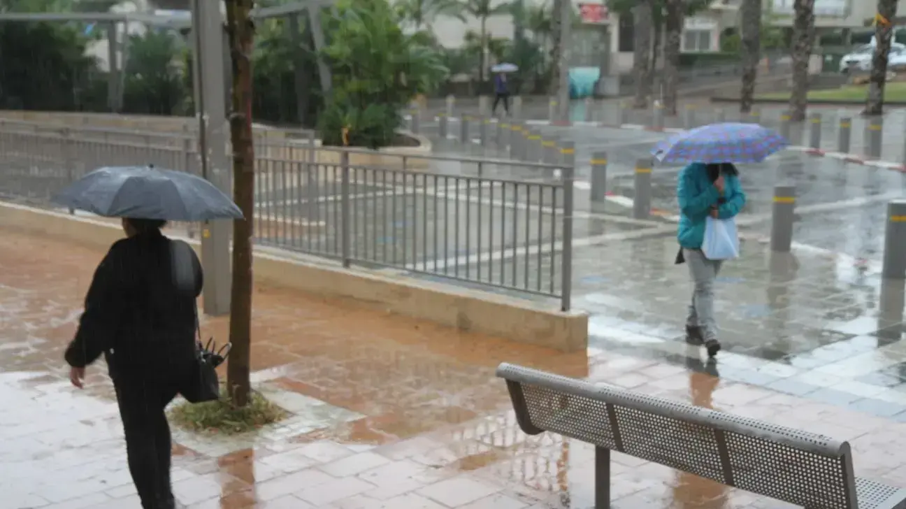 גשם בחדרה 1 בינואר 2018 גשם בחדרה 1 בינואר 2018