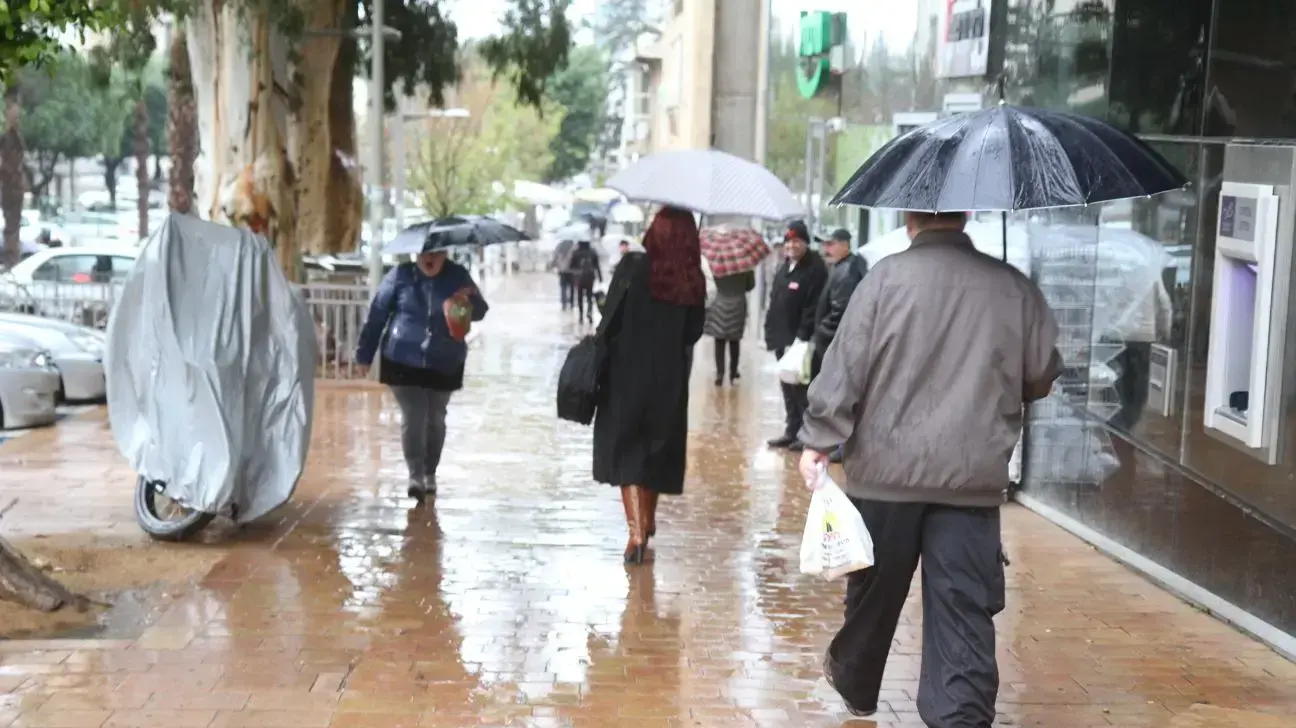 גשם בחדרה 1 בינואר 2018 גשם בחדרה 1 בינואר 2018