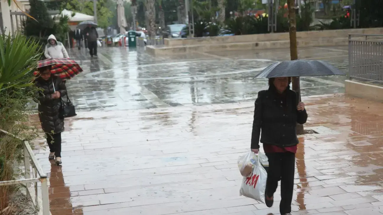 גשם בחדרה 1 בינואר 2018 גשם בחדרה 1 בינואר 2018