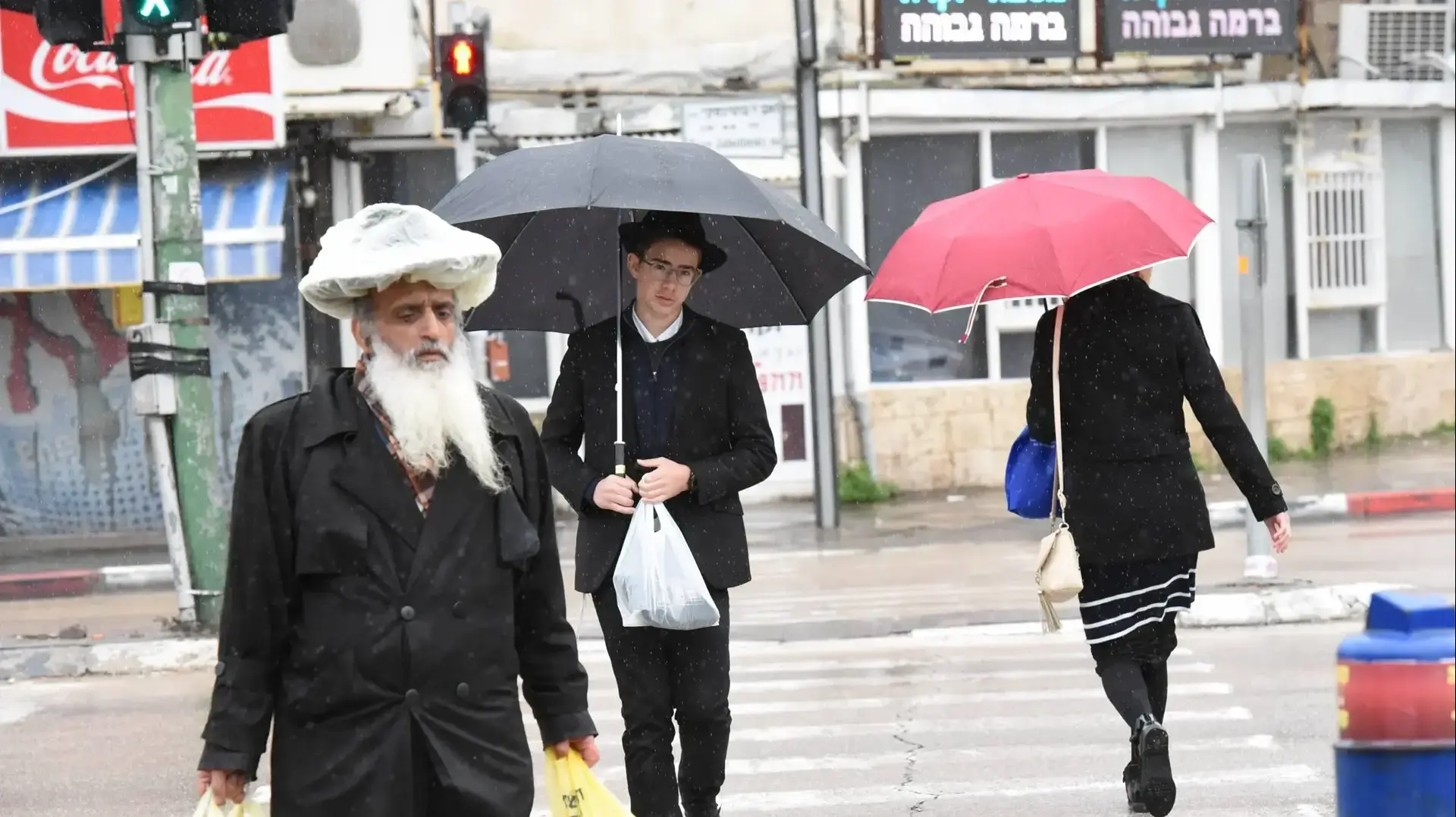 גשם בשמי גוש דן 1 בינואר 2017 גשם בשמי גוש דן 1 בינואר 2017