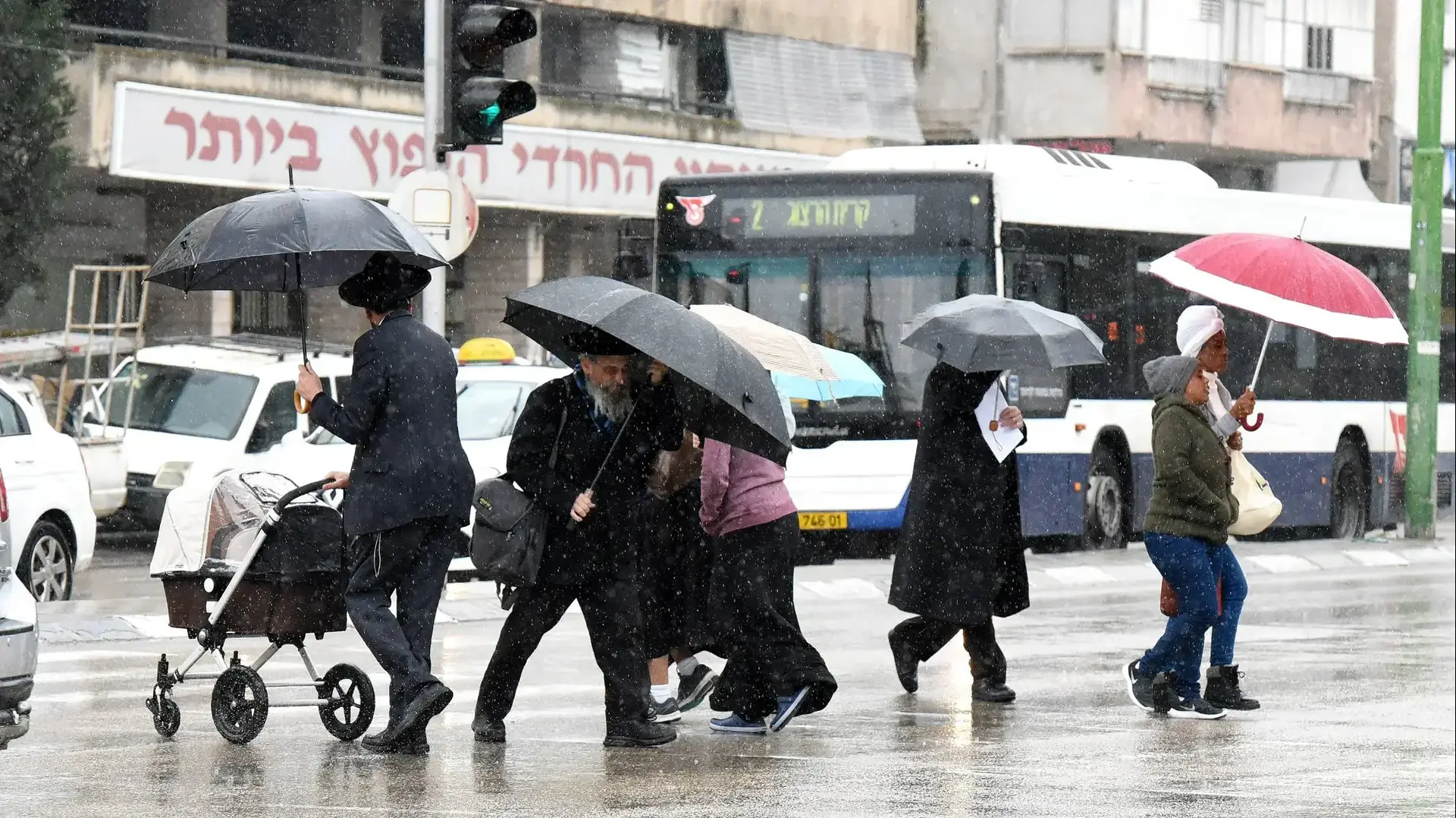 גשם בשמי גוש דן 1 בינואר 2017 גשם בשמי גוש דן 1 בינואר 2017