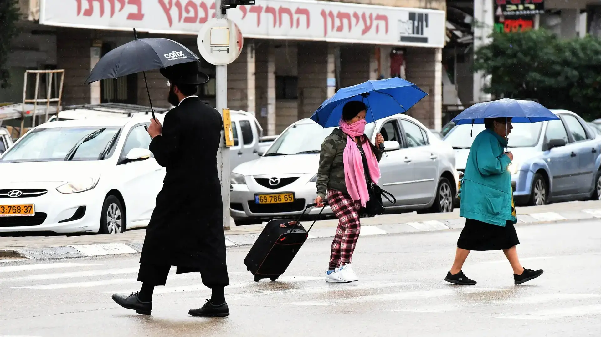 גשם בשמי גוש דן 1 בינואר 2017 גשם בשמי גוש דן 1 בינואר 2017