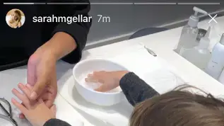רוקי הבן של שרה מישל גלר עשה מניקור תואם לזה של אמא שלו והטרולים ברשת השתגעו