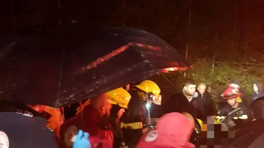 זירת תאונת הדרכים בכביש הגישה לברטעה, 4 בינואר 2018 זירת תאונת הדרכים בכביש הגישה לברטעה, 4 בינואר 2018