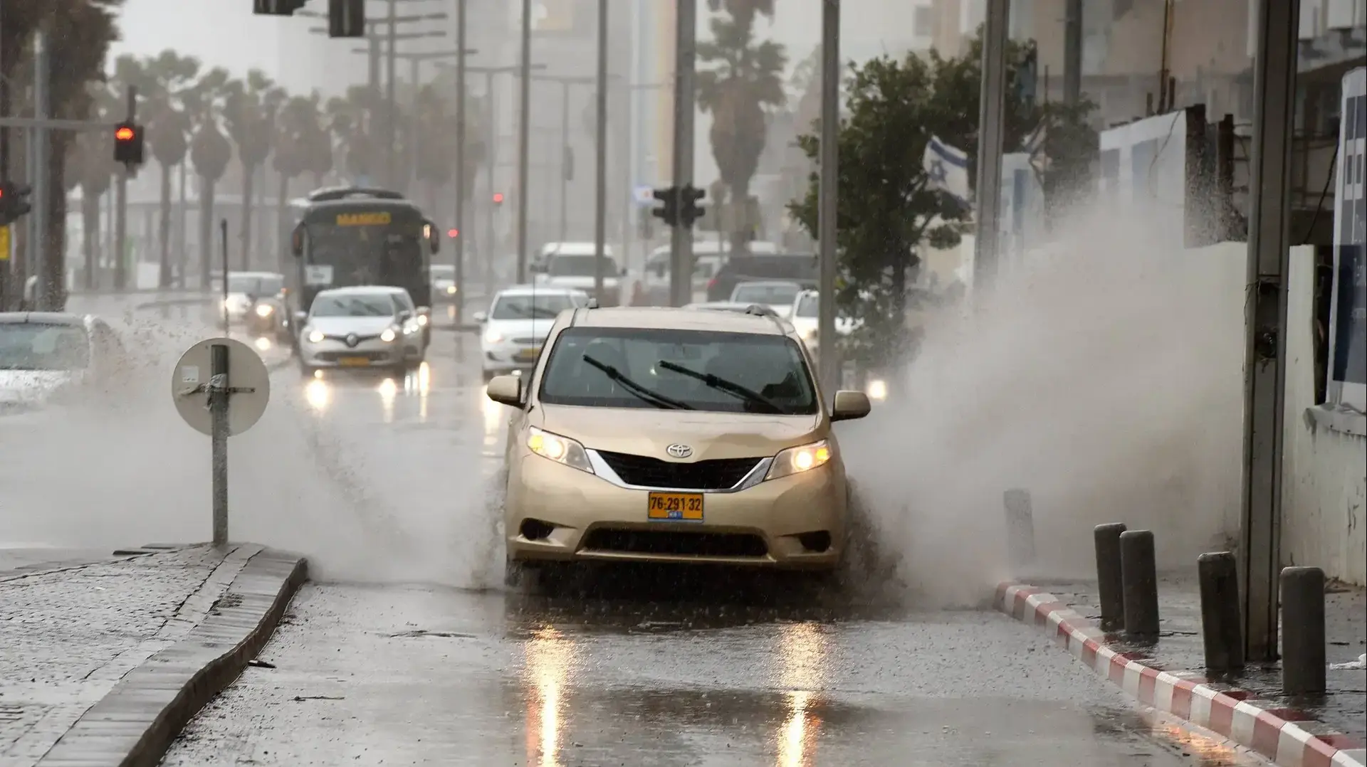 גשם בתל אביב 5 בינואר 2018 גשם בתל אביב 5 בינואר 2018