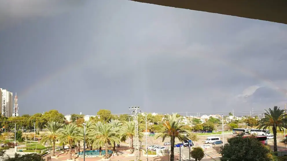קשת בענן בראשון לציון. 6 בינואר 2018 קשת בענן בראשון לציון. 6 בינואר 2018