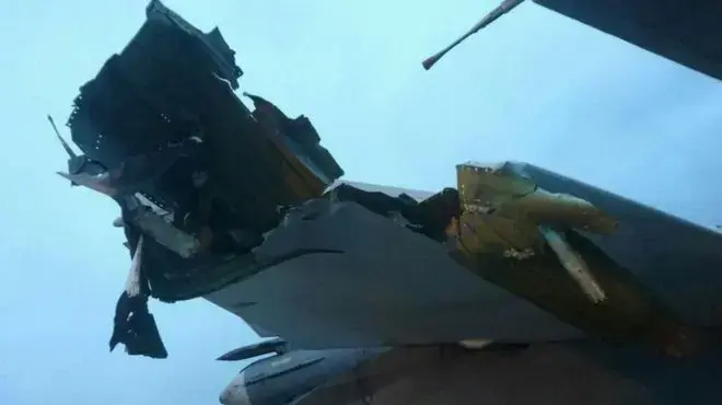 מטוס של חיל האוויר של רוסיה, בבסיס חמימים, לטקיה, סוריה, אחרי שככל הנראה נפגע בהפגזת מורדים, דצמבר 2017