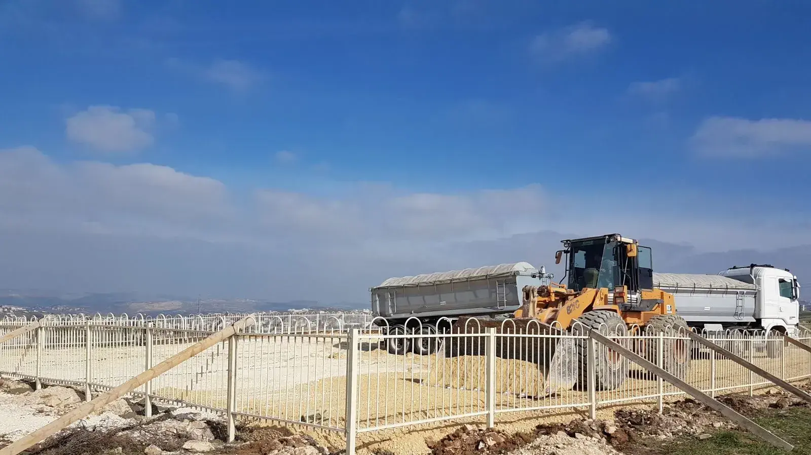 בית העלמין שנבנה לקראת הלווית רזיאל שבח אשר נרצח בפיגוע הירי בחוות גלעד 10 בינואר 2018 בית העלמין שנבנה לקראת הלווית רזיאל שבח אשר נרצח בפיגוע הירי בחוות גלעד 10 בינואר 2018