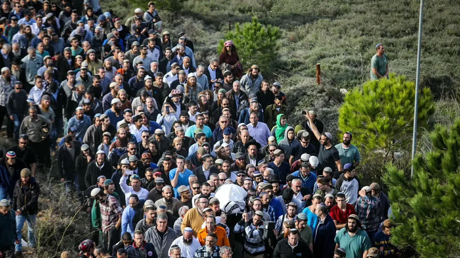 הלוויתו של רזיאל שבח, שנרצמח בפגיעו הירי בחוות גלעד, 10 בינואר 2018 הלוויתו של רזיאל שבח, שנרצמח בפגיעו הירי בחוות גלעד, 10 בינואר 2018