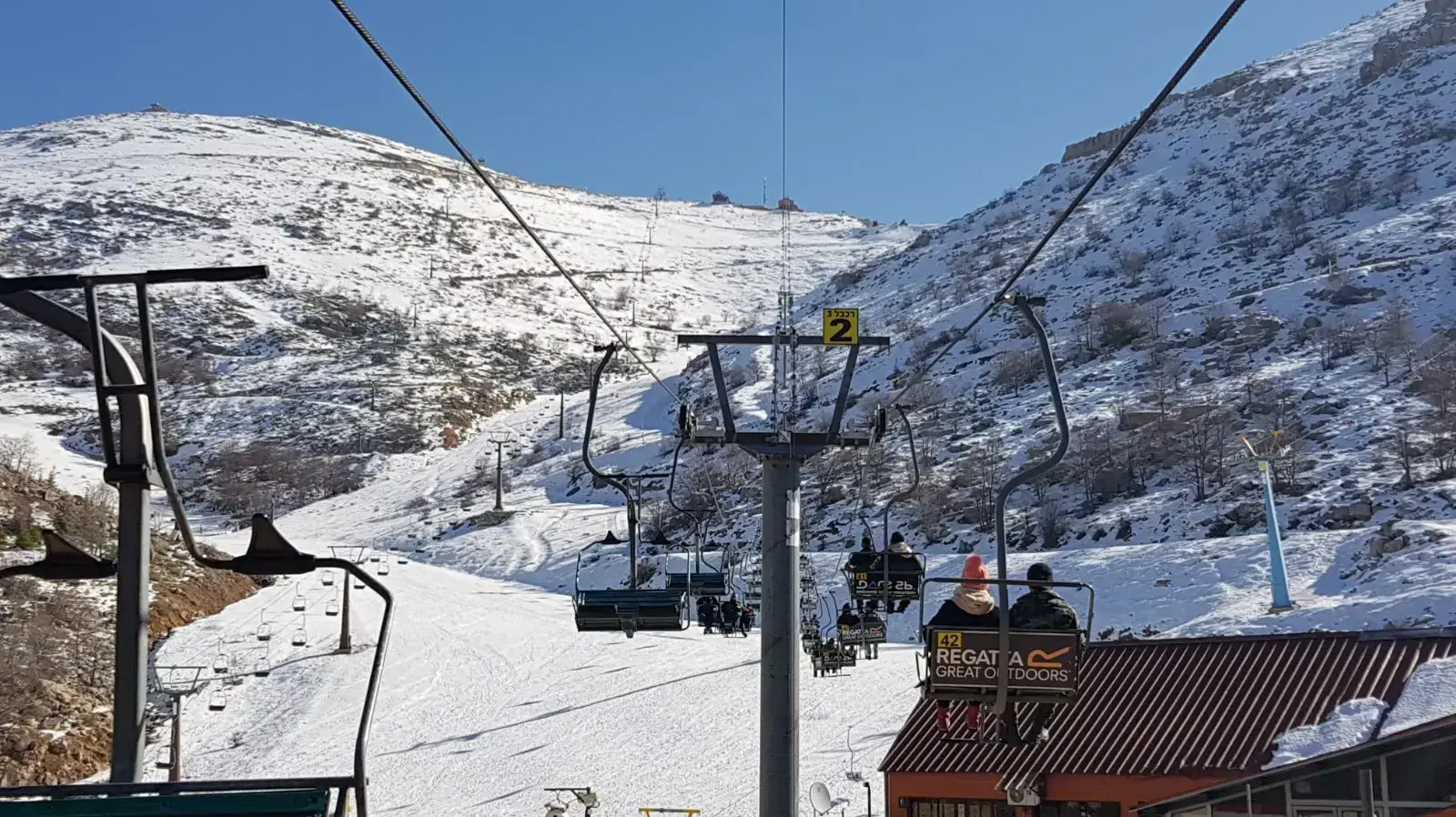 מבקרים באתר החרמון, 13 בינואר 2018 מבקרים באתר החרמון, 13 בינואר 2018