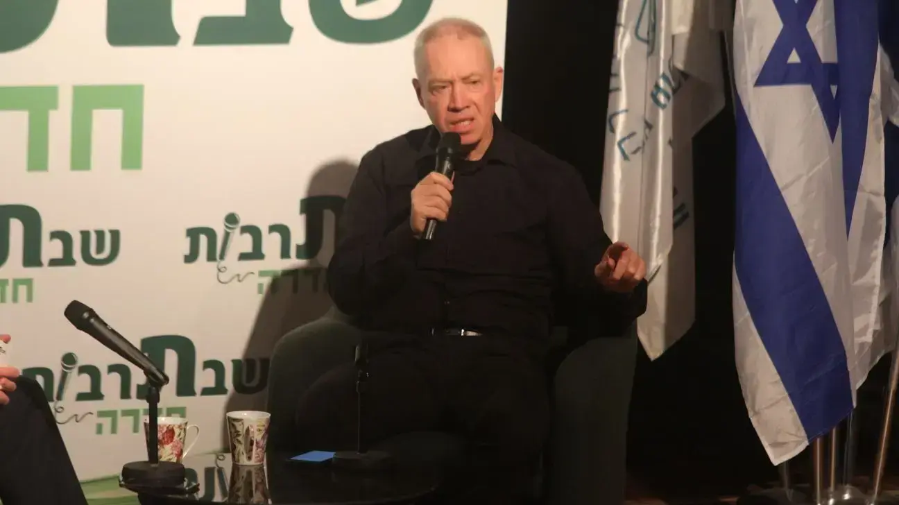 שר השיכון יואב גלנט באירוע "שבתרבות" בחדרה. 13 בינואר 2018 שר השיכון יואב גלנט באירוע "שבתרבות" בחדרה. 13 בינואר 2018