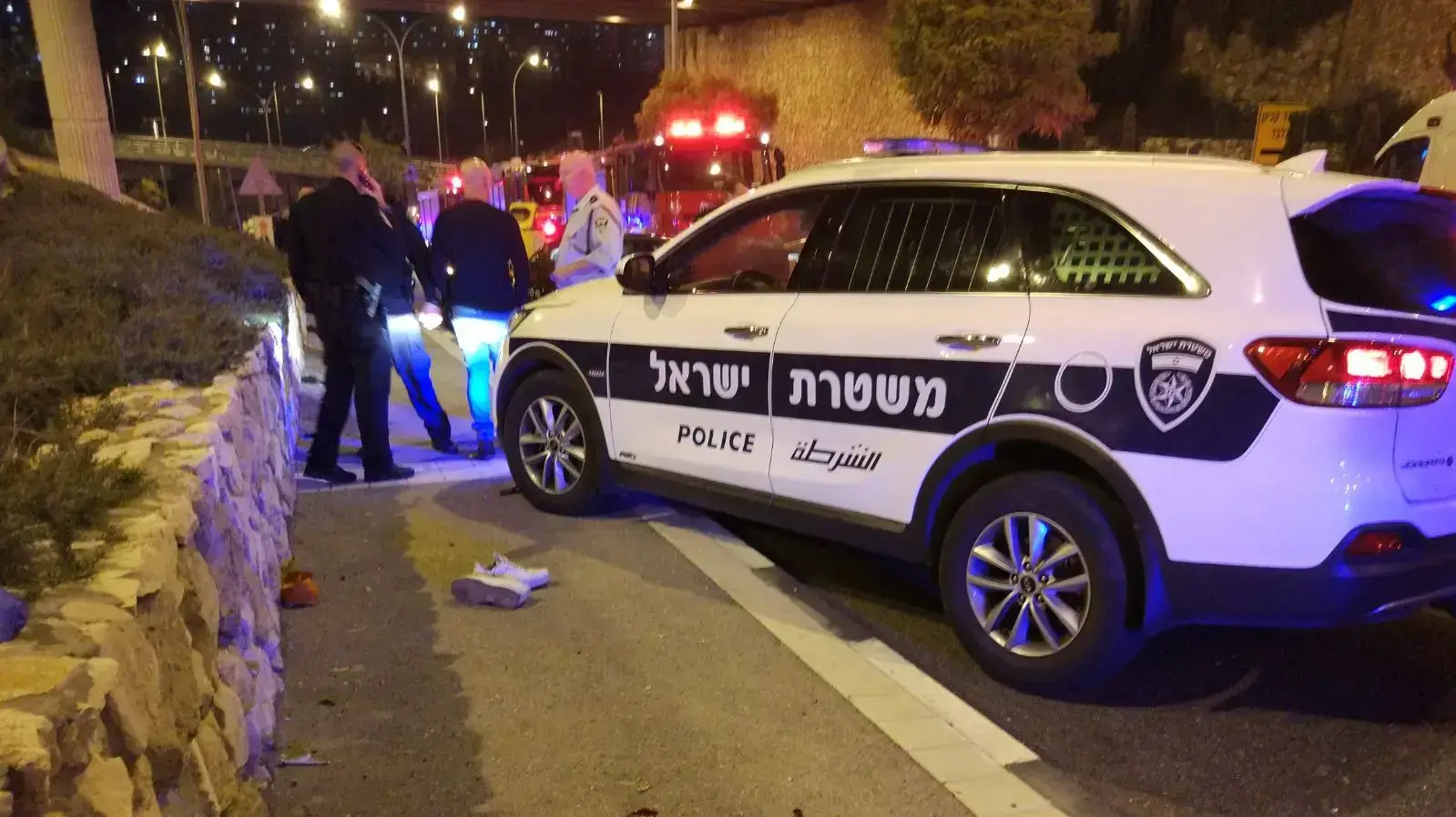 זירת תאונת הדרכים לאחר מרדף משטרתי בדרך נחל הגיבורים, חיפה, 13 בינואר 2018 זירת תאונת הדרכים לאחר מרדף משטרתי בדרך נחל הגיבורים, חיפה, 13 בינואר 2018
